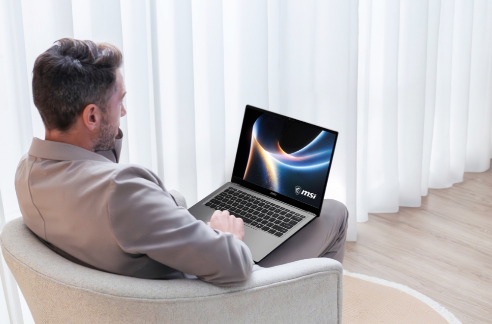 MSI Prestige AI Business Laptop Lifestyle 3